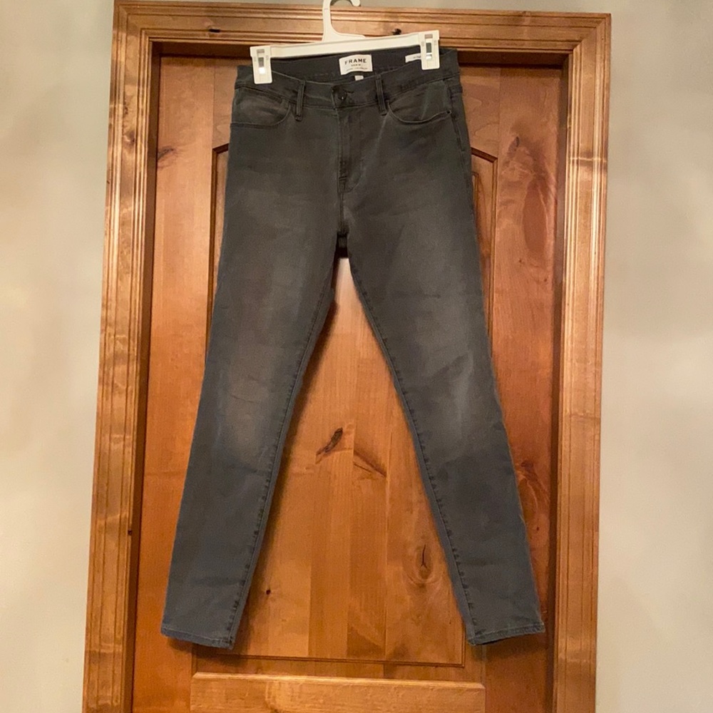 Frame Denim Le High Skinny Jeans in Grey. Like New